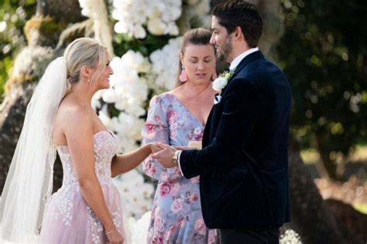 Duncan and Alyssa read vows on their wedding
