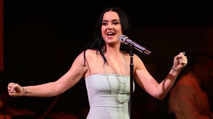 katy perry singing