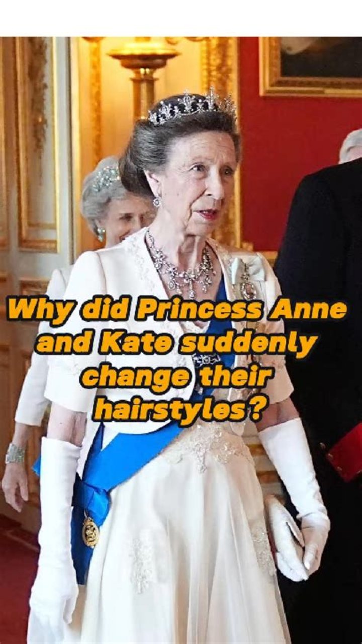 Why did Princess Anne and first husband Captain Mark Phillips divorce?